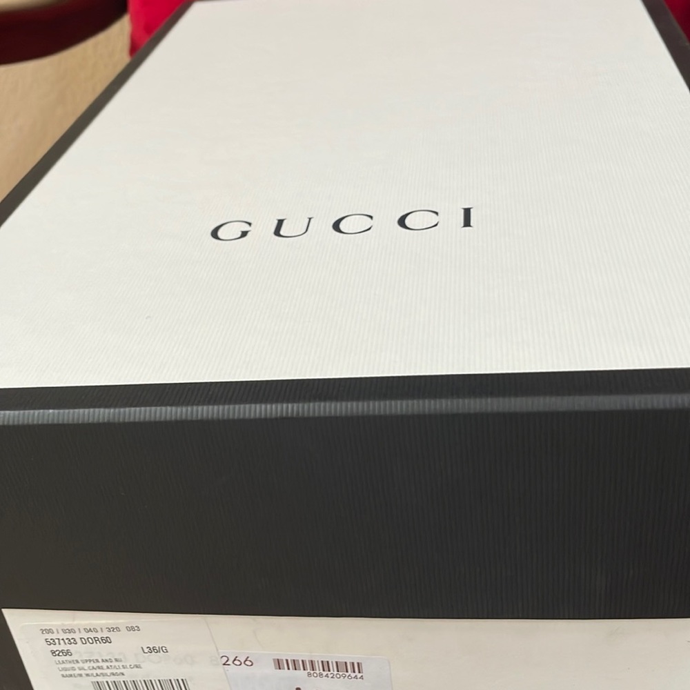 Beautiful brand new purple GUCCI Flashtrek chunky leather sneakers - Picture 7 of 7